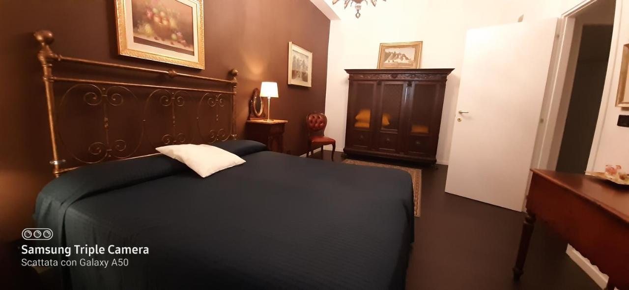 Palace Bed & Breakfast *